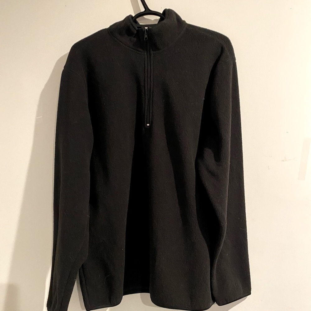 Old Navy black sweater.